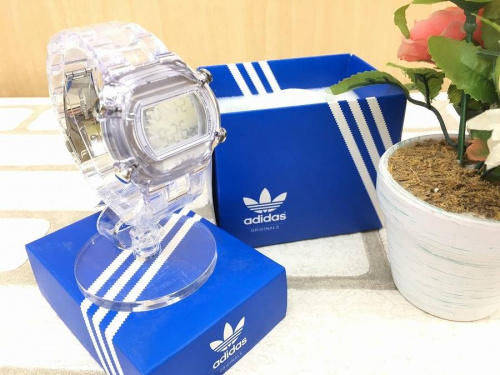 デジタル家電のデジタルカメラ