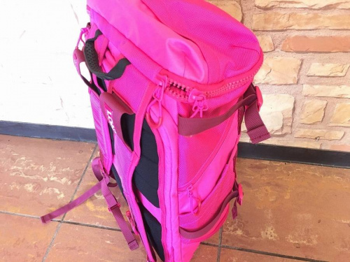 アディダス（adidas）の船橋