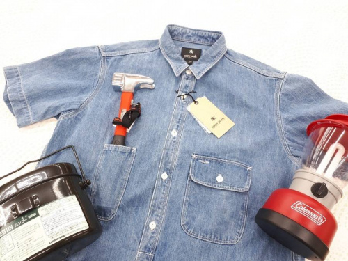 アウトドア用品のアウトドアウェア