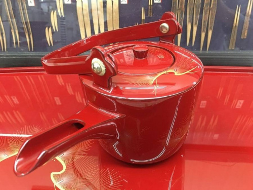 伝統工芸品！輪島塗の屠蘇器(とそき)が入荷致しました。【鎌ヶ谷店