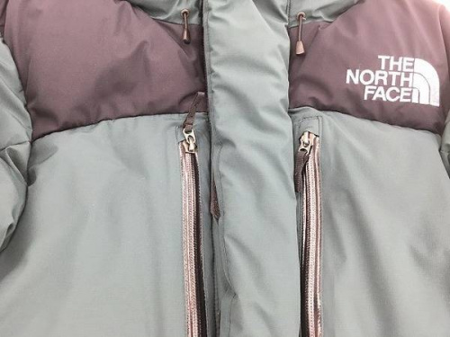 ノースフェイスのTHE NORTH FACE