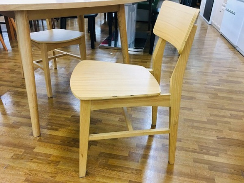 ダイニングのダイニングセット