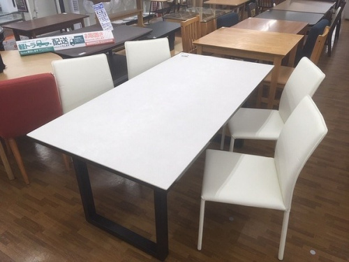家具のダイニング