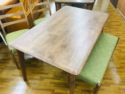 家具のダイニングセット