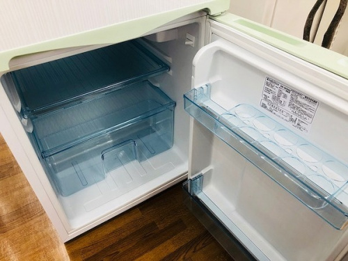 〓8〓 掛け値なしプライス！ Elabitax冷蔵庫 ER-107(HG)