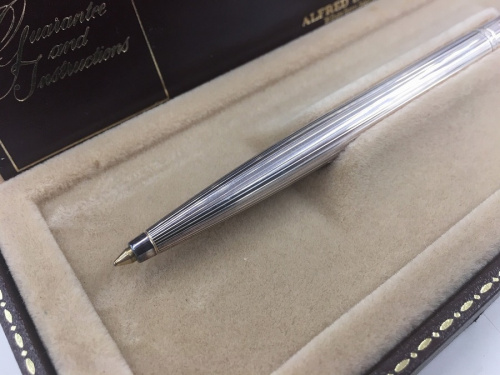 ボールペンのdunhill