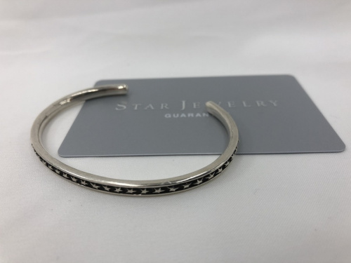 レディースファッションのアクセサリー
