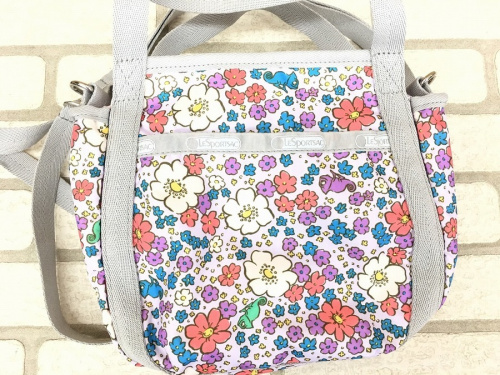 カジュアルバッグのLeSportsac