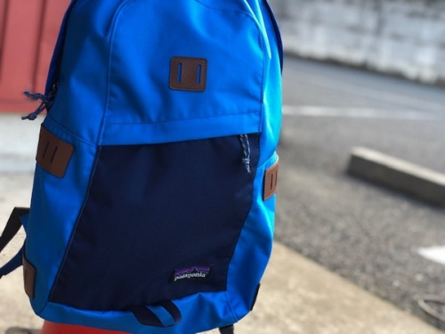アウトドア用品のアウトドアウェア