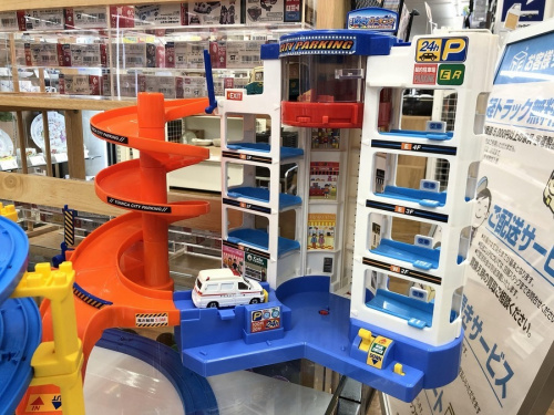 おもちゃ 買取 シルバニアの仮面ライダー トミカ