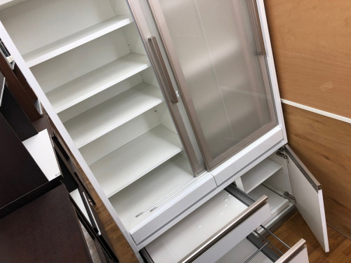 カップボード・食器棚の食器棚