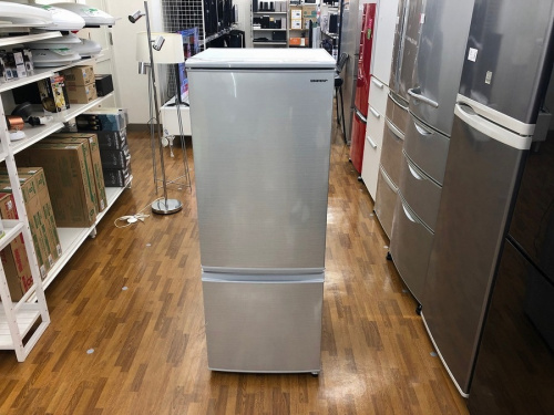 キッチン家電の冷蔵庫