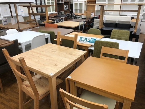 家具のダイニングセット