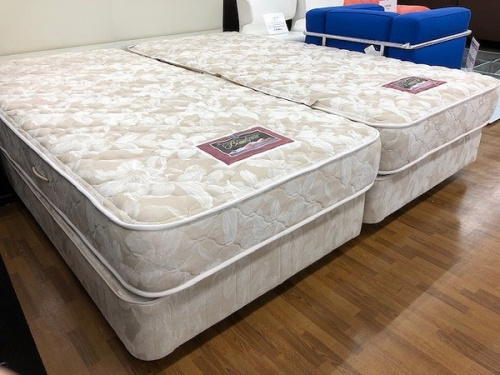 ベッドのSimmons　中古