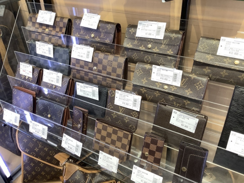 LOUIS VUITTONのVUITTON　買取