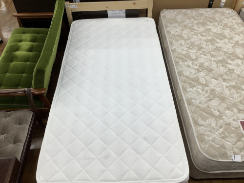 ベッドのレンジボード