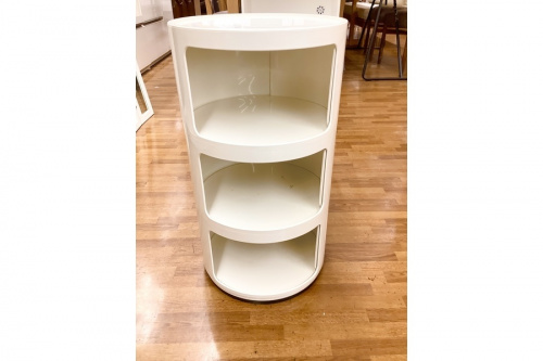 kartell（カルテル）中古の家具　中古