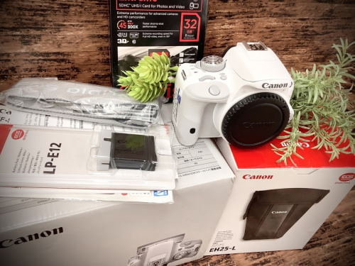 CANON EOS Kiss X7 中古の一眼レフカメラ 中古