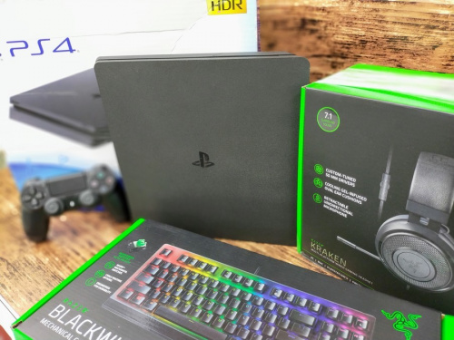 プレステ4 中古のゲーミング用品 買取