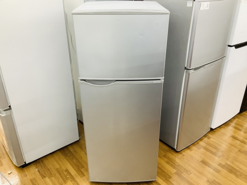 中古家具の冷蔵庫