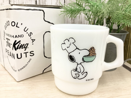 洋食器のスタッキングマグカップ