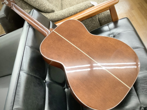 Headway (ヘッドウェイ) アコースティックギター　中古の楽器　買取