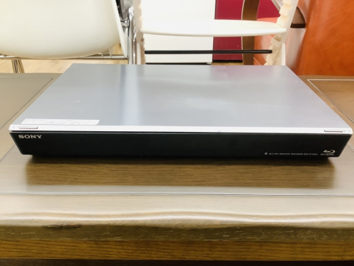 液晶テレビのスピーカー