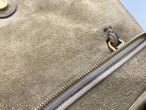 LOEWEのレディースバッグ