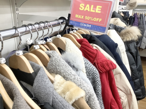 冬物衣類のダウン