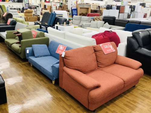 家具のソファ