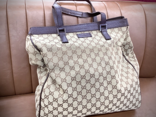 グッチのジミーチュウ