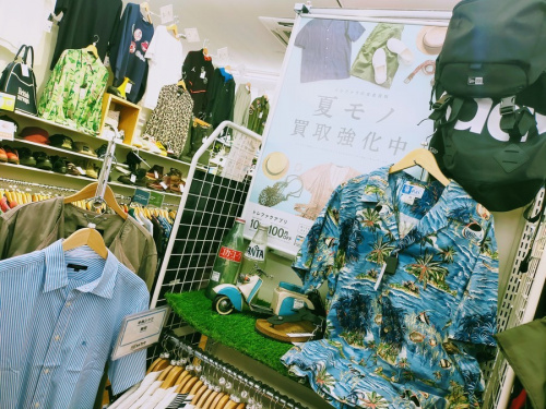 洋服の夏物衣類