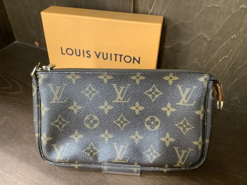 ブランドのルイヴィトン