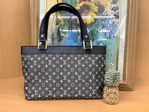 ブランドのルイヴィトン