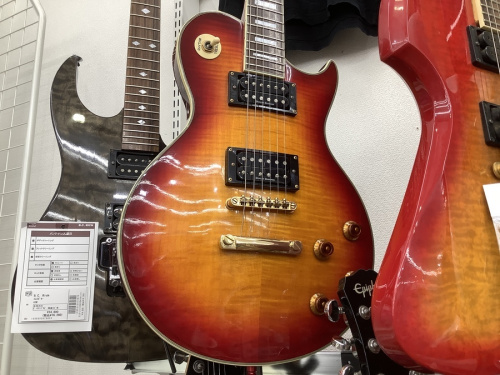 中古楽器のエレキギター