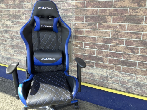 ゲーミングチェアのチェア