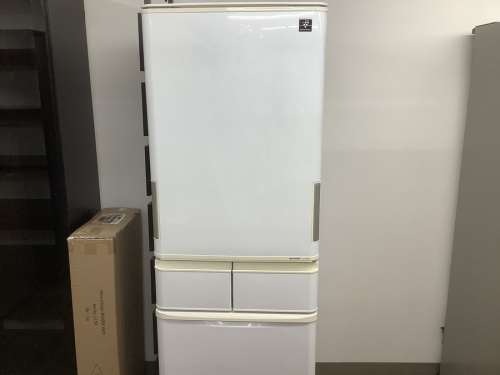 冷蔵庫の大型冷蔵庫