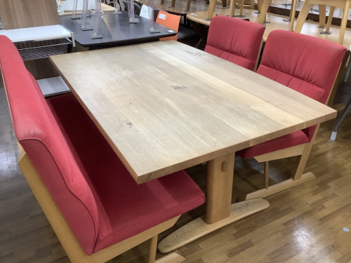 ダイニングセットの飛騨産業