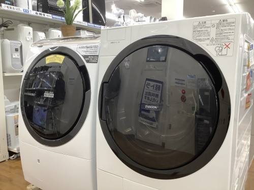 家電のドラム式洗濯機