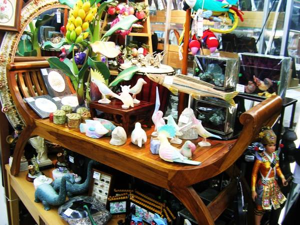 【珍しいインテリア雑貨や置物が超大量買取入荷しました！！】横浜鶴見店 [2012.04.21発行]｜リサイクルショップ トレジャーファクトリー