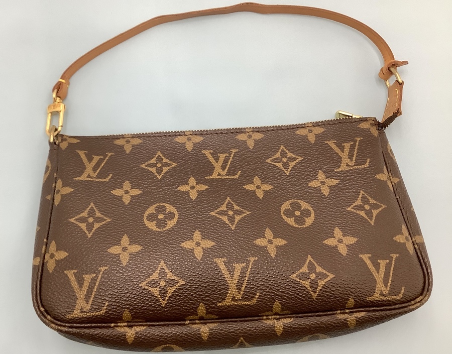 即納-LOUIS VUITTON - LOUIS VUITTON• ポシェット・アクセソワール