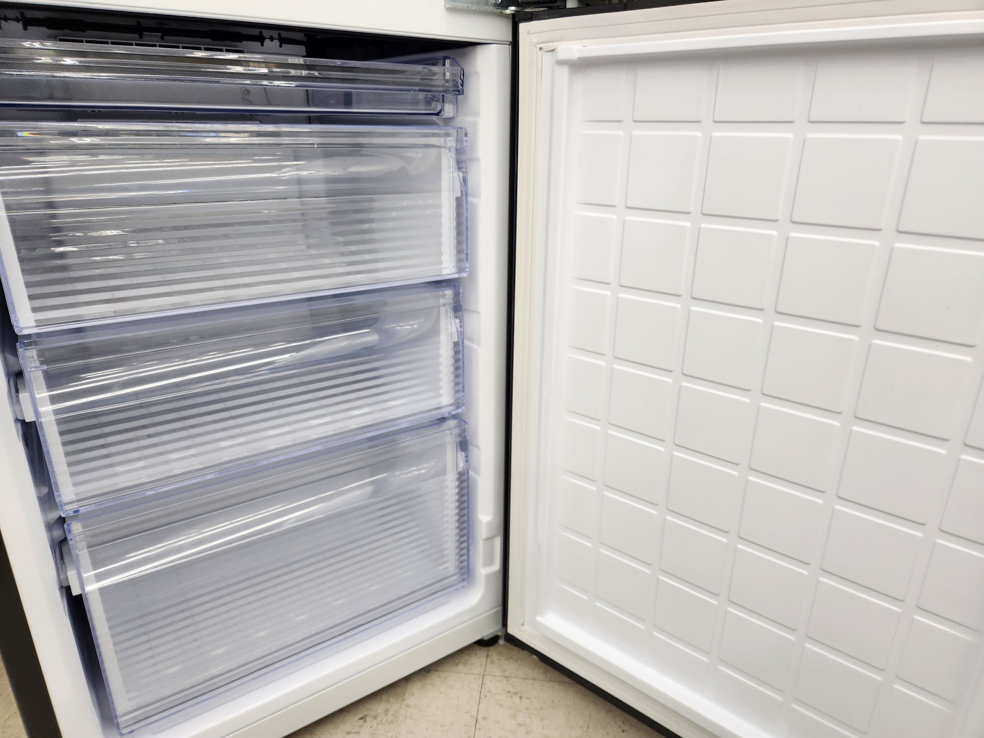 2ドアなのに大容量！！2ドア冷蔵庫 SHARP/シャープ 310L 2021年製 ご