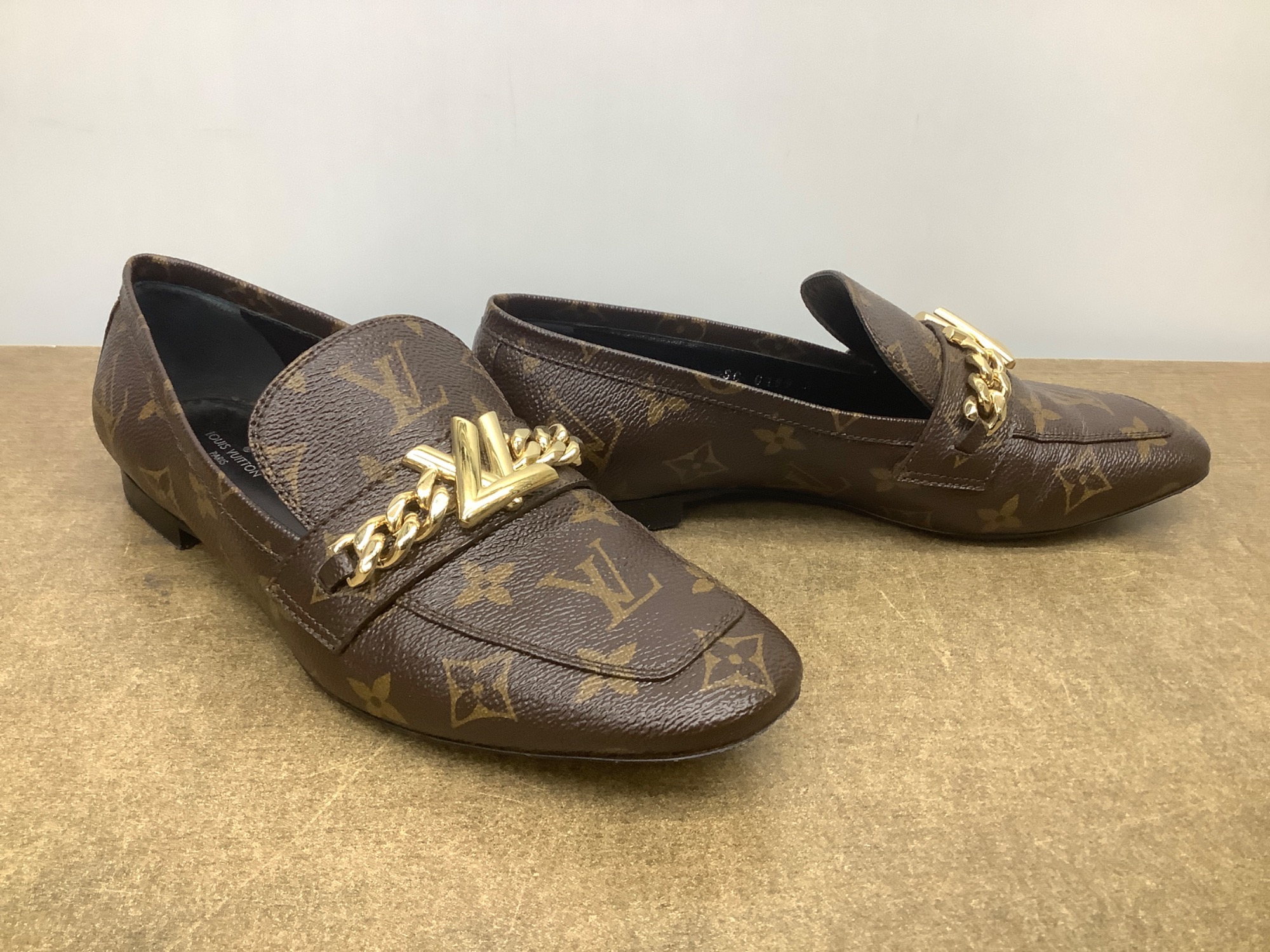 【本物保証】美品◆ LOUIS VITTON ルイヴィトン◆ ローファー 革靴 楽天市場】ルイヴィトン LOUIS VUITTON オルセーライン