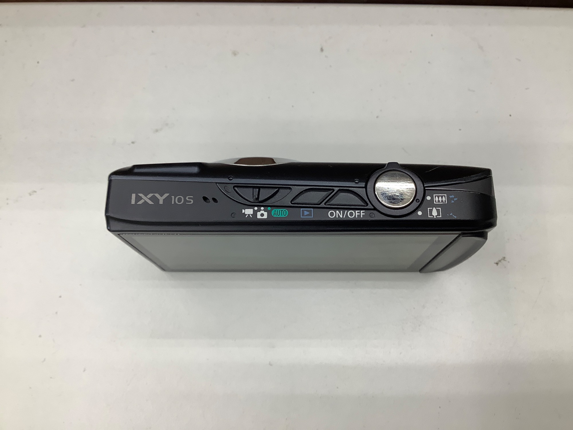 Canon(キャノン)IXY 10S コンパクトデジタルカメラが入荷しま Canon(キャノン)IXY 10S コンパクトデジタルカメラが入荷しま