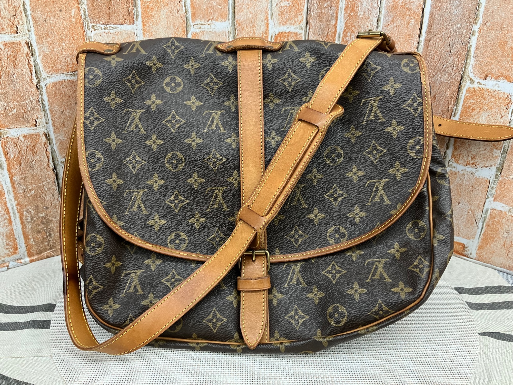 Louis vitton ソミュール35 LOUIS VUITTON/ルイ・ヴィトン ソミュール35入荷！｜2025年09月