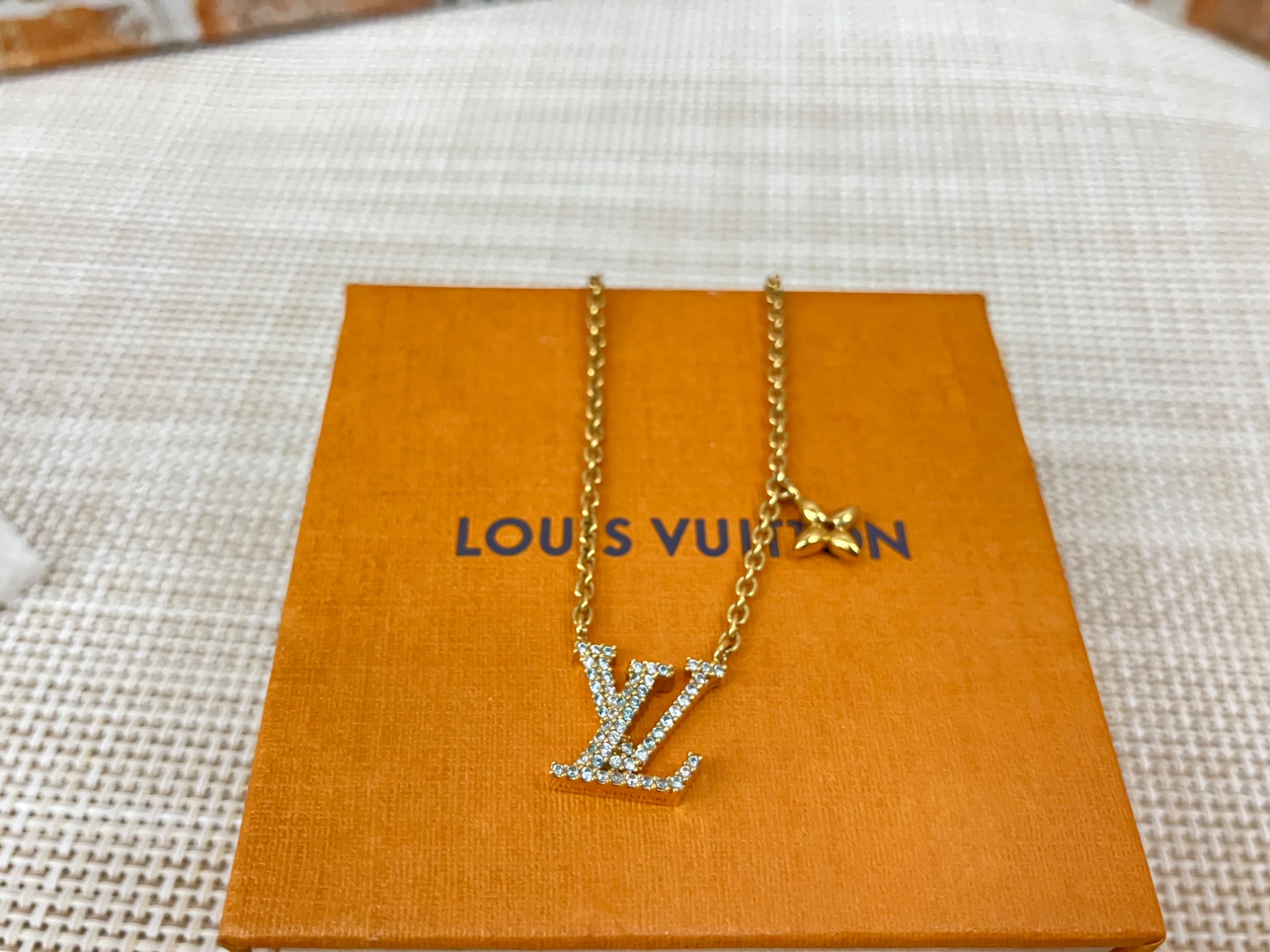 LOUIS VUITTON ネックレス LVアイコニック 入荷！！｜2025年11月21日