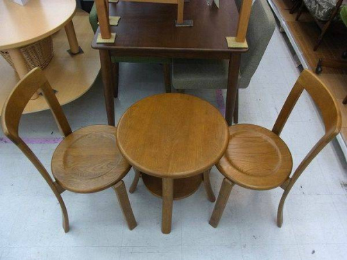 家具・インテリアのラウンドテーブル