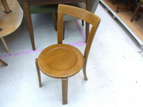 ラウンドテーブルの浜本工芸