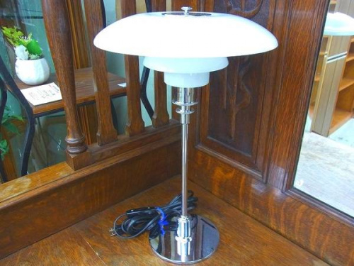 生活家電のテーブルスタンド
