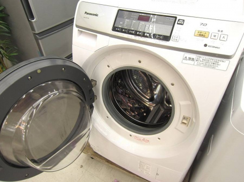 ドラム洗濯機の冷蔵庫